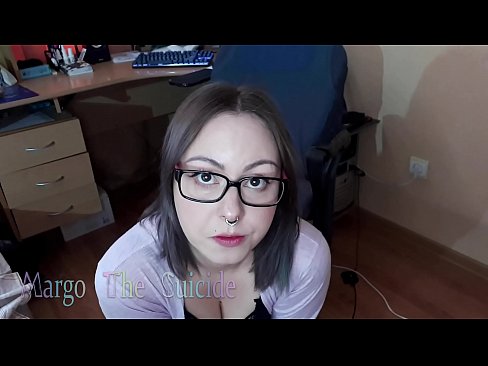 ❤️ Seksi dekle z očali globoko sesa dildo pred kamero ❤️❌ Sex video pri nas ❌