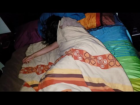 ❤️ Stepson berači svojo mlado mačeho, medtem ko ona spi. ❤️❌ Sex video pri nas ❌